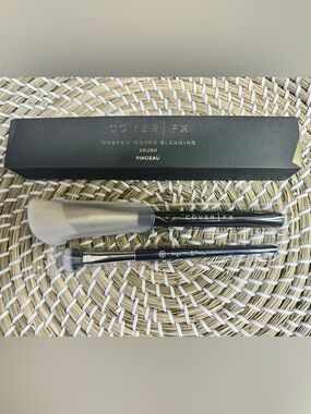 2 Brush Bundle - Angie Hot & Flashy x BK Beauty A506 & COVER FX Blending Brush